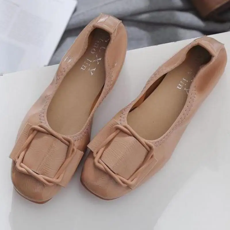 Туфли женские на плоской подошве мягкие лоферы без застежки удобная обувь для