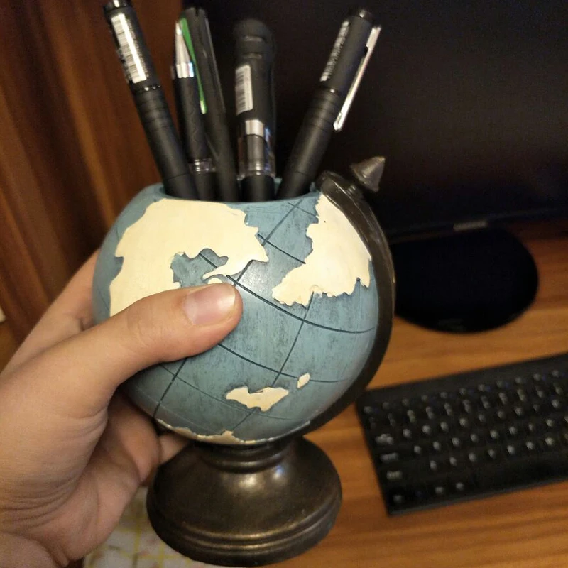 

European earth globe pen holder Makeup Brush Plastic Container desktop stationery organizer office supplies desk accessories