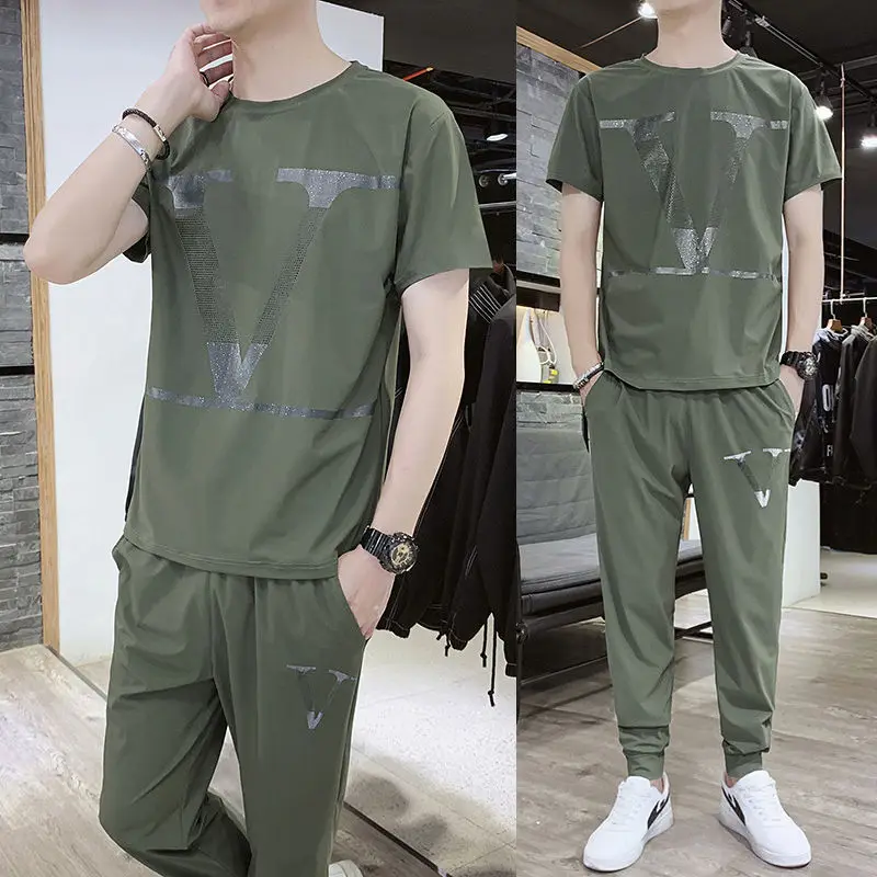 

Summer ice silk stretch leisure sports Outfits men's fashion handsome short sleeve T-shirt men's two-piece set