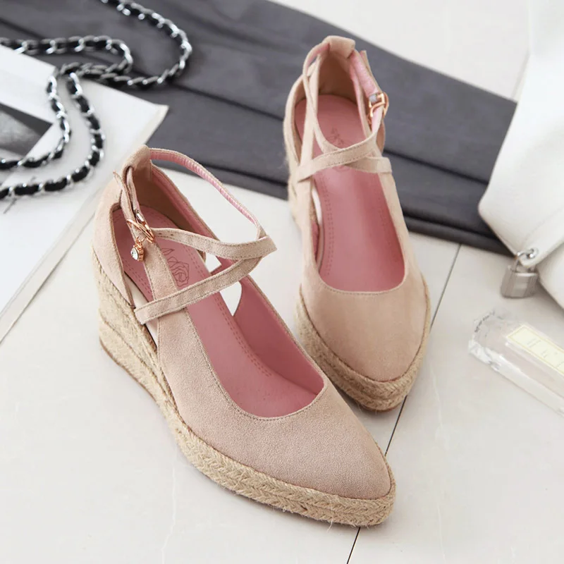 Женские туфли на танкетке Phoentin бежевые лодочки платформе с острым носком и