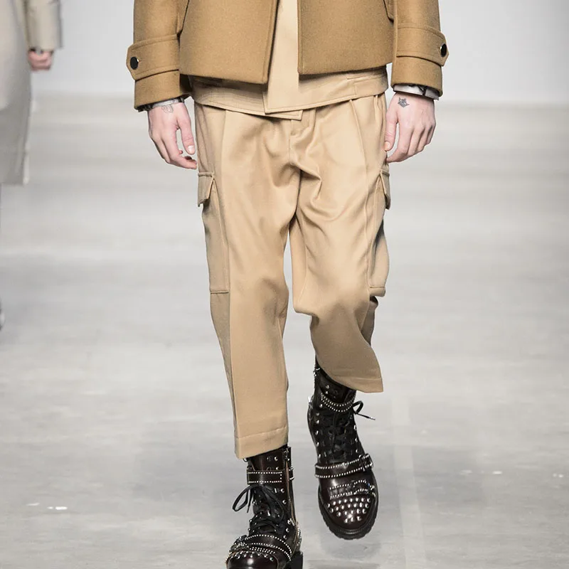 Мужское шерстяное пальто классическое простое однобортное короткое верблюжьего