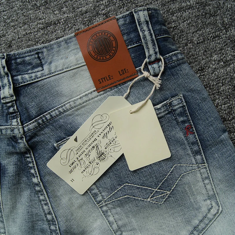 Мужские классические джинсы синие зауженные в итальянском стиле Белый Потертый