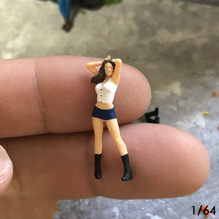 1:64 Scale Resin Die-cast Miniature Character Model Hoodie Male Short Skirt Female Macro Photography Doll Scene Layout | Игрушки и хобби