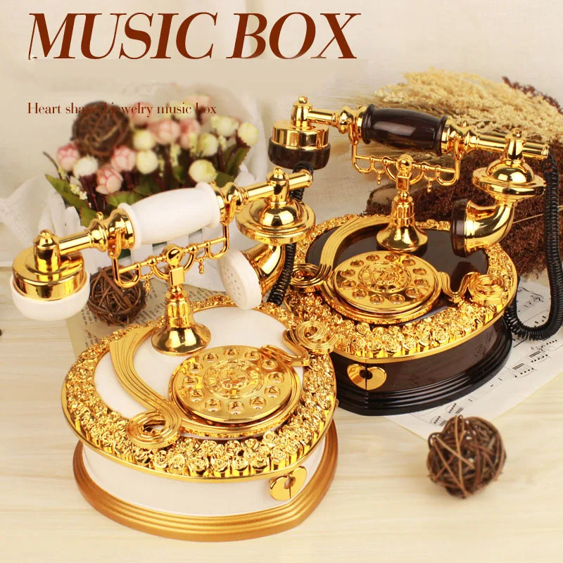 

Luxury Retro Phone Music Box Hand Cranked Gold Telephone Jewelry Case European Photograph Props Phone Figurine