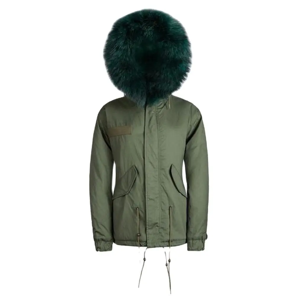 Куртка с капюшоном и воротником из натурального меха енота темно-зеленая меховая