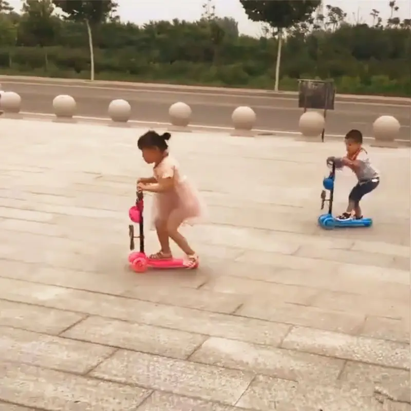 

Windmill Ladybug Scooter Foldable and Adjustable Height Lean to Steer 3 Wheel Scooters for Toddler Kids Boys Girls Age 3-8 57BF