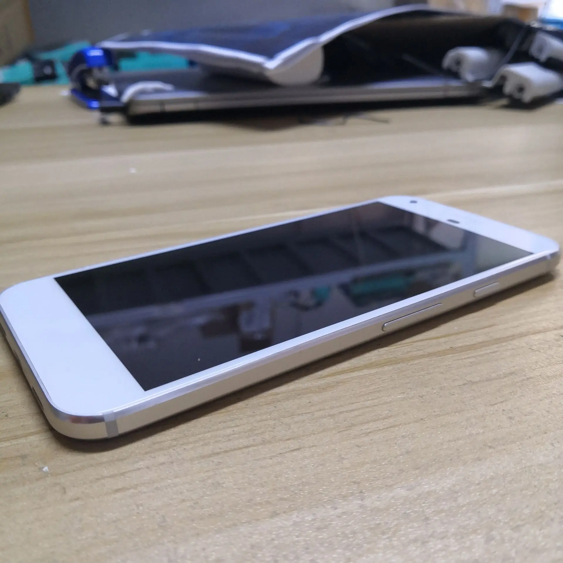 Смартфон Google Pixel XL 5 дюйма 1440x2560 пикселей 4 + 128 ГБ|Смартфоны| |