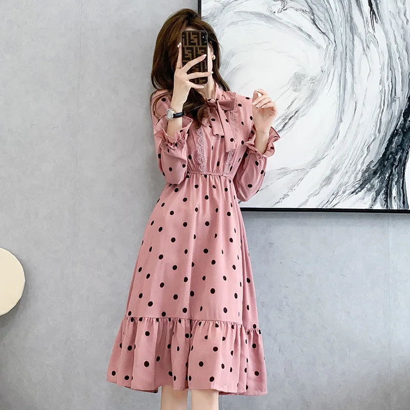 

Женское платье в горошек, розовое ТРАПЕЦИЕВИДНОЕ ПЛАТЬЕ средней длины на бретелях с бантом, в Корейском стиле, осень 2021