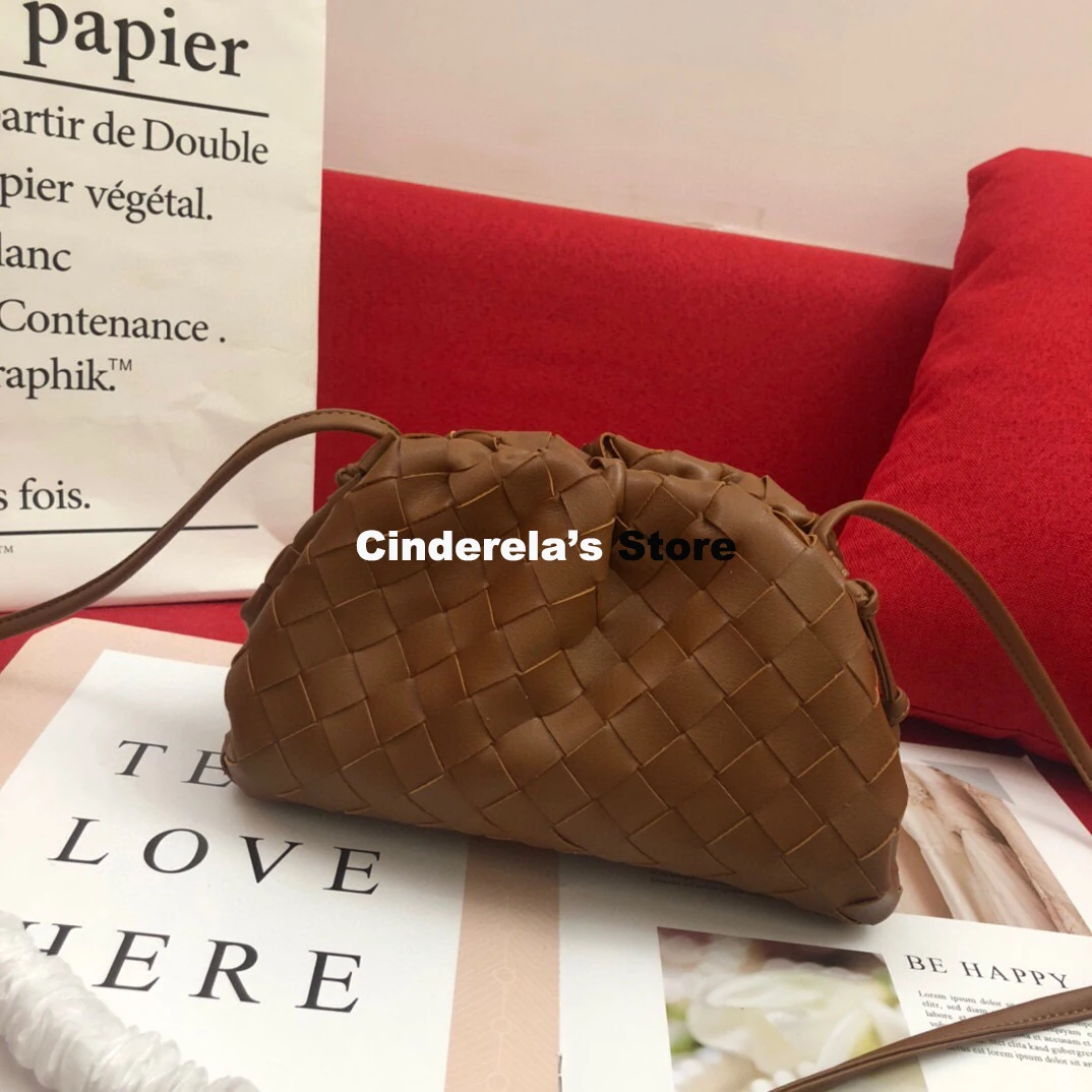

2021 European famous brand designer bag genuine leather soft woven cloudy fashion bag Exquisite textile woman handbag