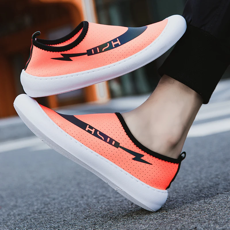 

Slip on Walking Sport Shoes for Man Barefoot Aqua Water Sneakers Male Breathable Comfort Loafer Running Shoes Light Gym Training