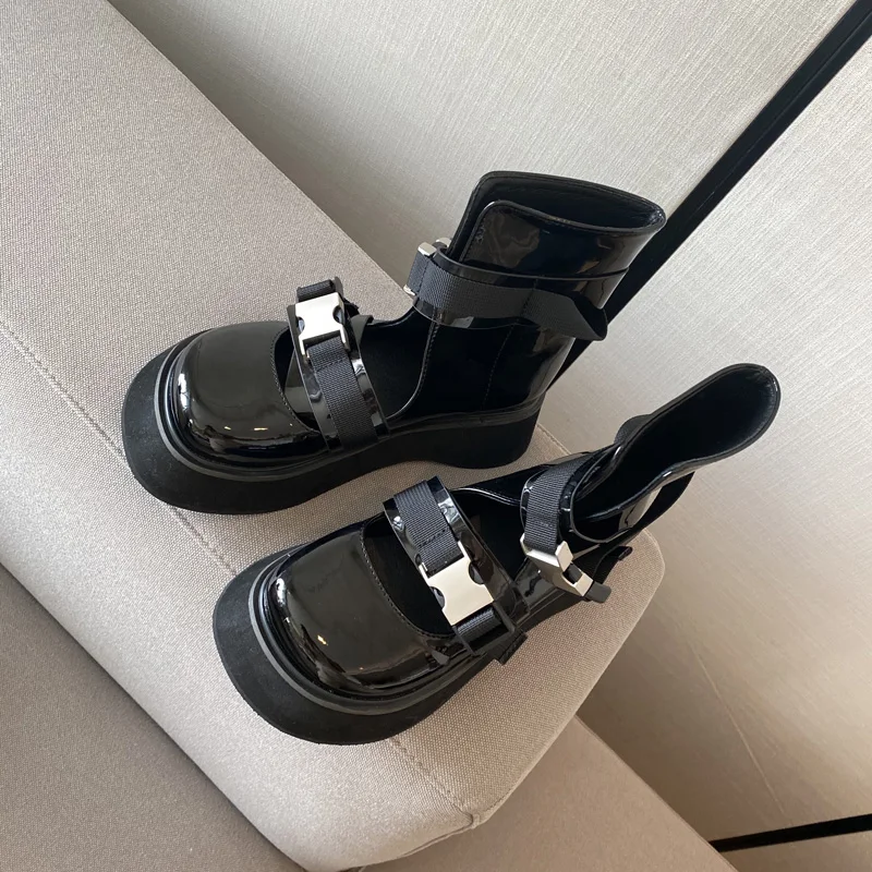 Ботинки женские в стиле ретро на платформе с высокой толстой подошвой ботинки