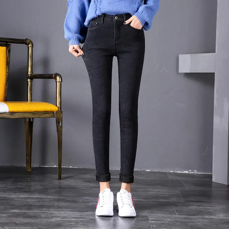Black style 2 jeans Винтажные джинсы с высокой талией женские теплые толстые плюс бархатные джинсы брюки стрейч тонкие зимние узкие брюки джинсы для мам Q1948 - Цвет: Black style 2 jeans