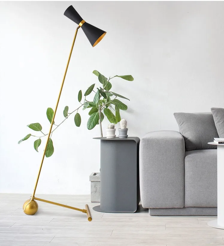 Светильник напольный светодиодный золотистый E27 лампа с 1 колонкой и динамиком