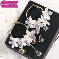 trendy acrylic water drop women dangle earrings crystal flower long pendant earrings for women drops earrings