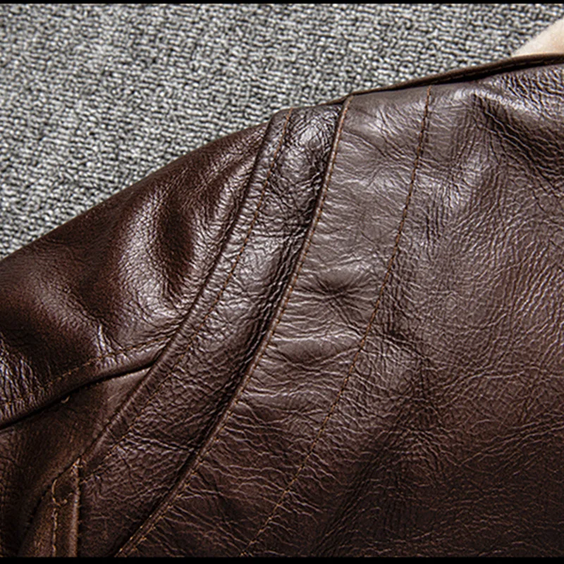 Мужская кожаная куртка в стиле милитари темно-коричневая авиационная