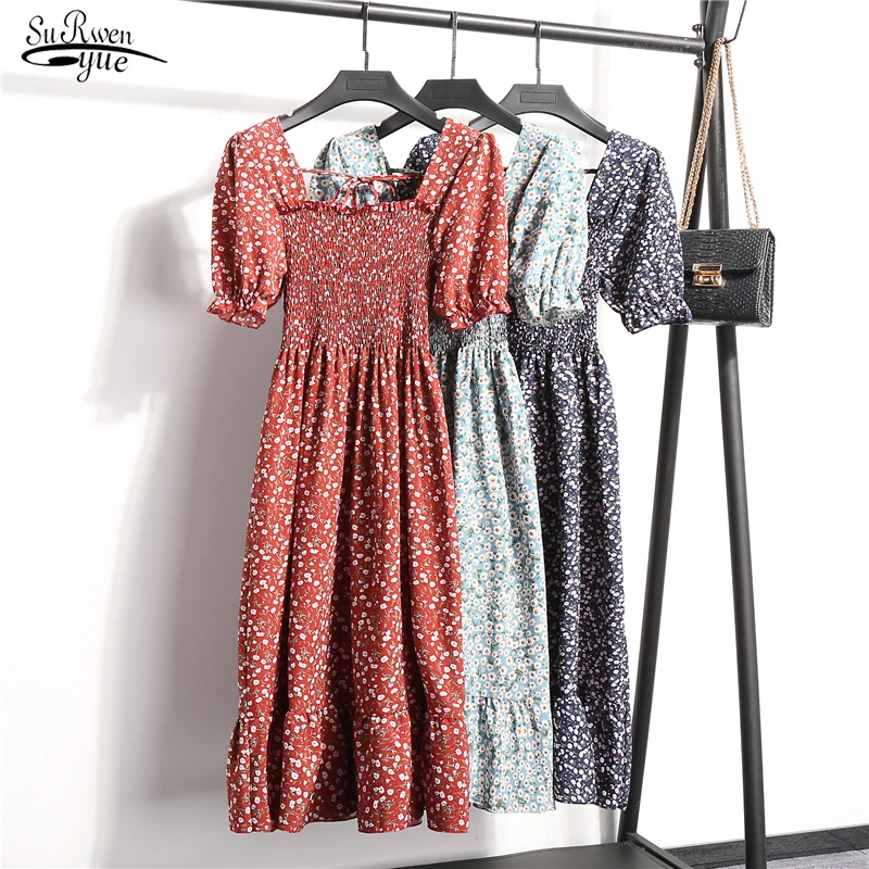 

Женское плиссированное платье с коротким рукавом и цветочным принтом