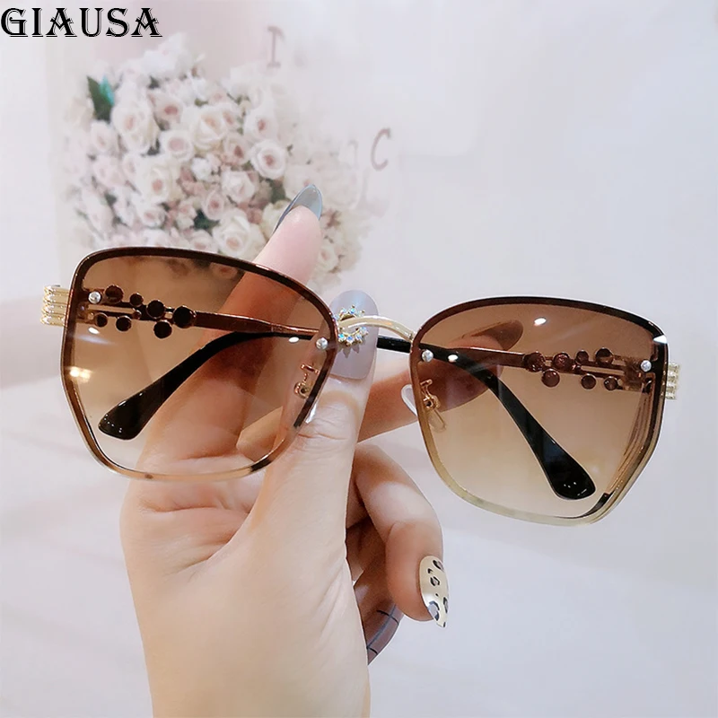 

Новые солнцезащитные очки в стиле стимпанк, женские модные очки с инкрустацией стразами, женские модные роскошные очки в стиле панк, декора...