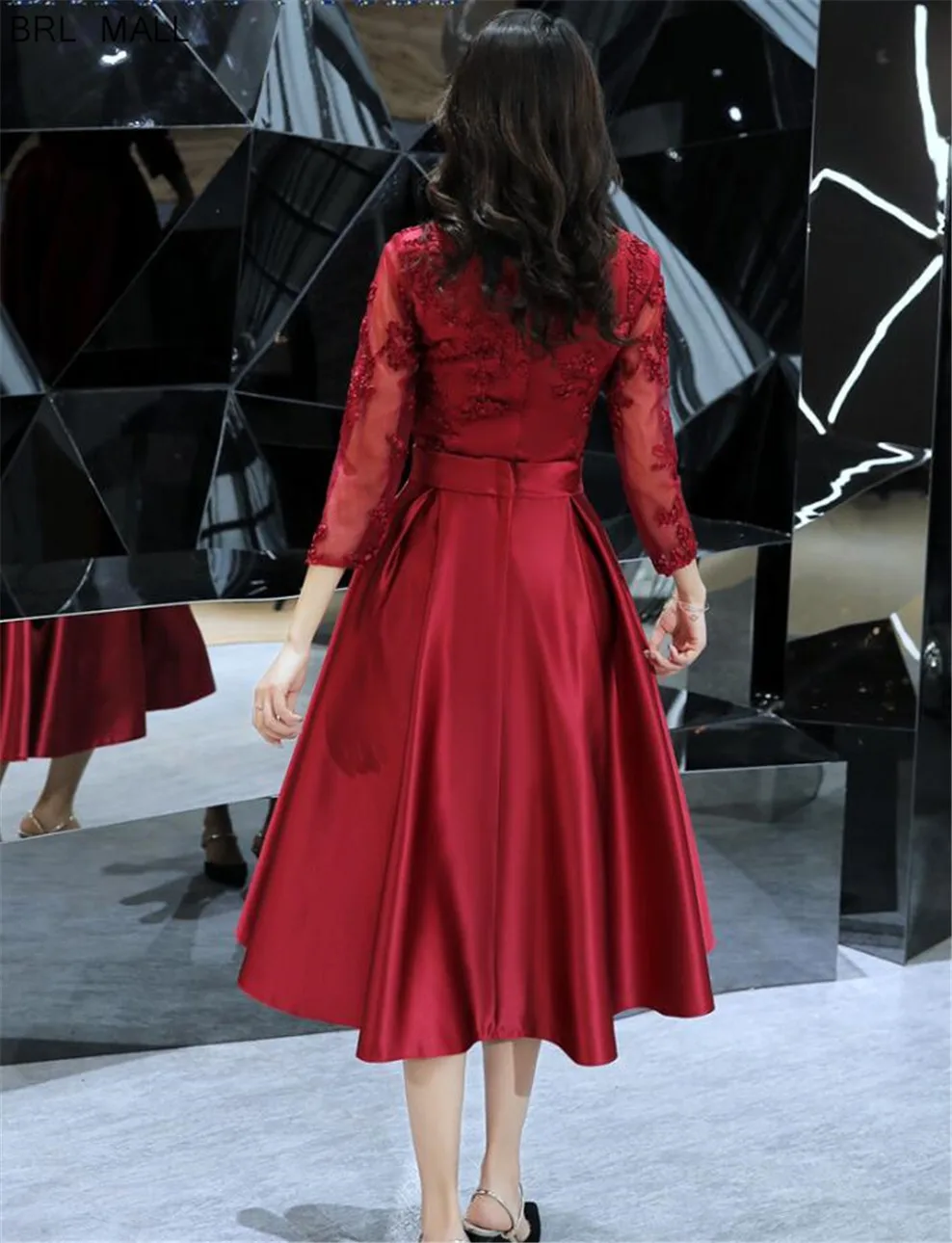 

Tea Length Burgundy Appliques Satin Prom Dresses 3/4 Sleeves Formal Dress Homecoming Graduation Party Gowns vestido de fiesta