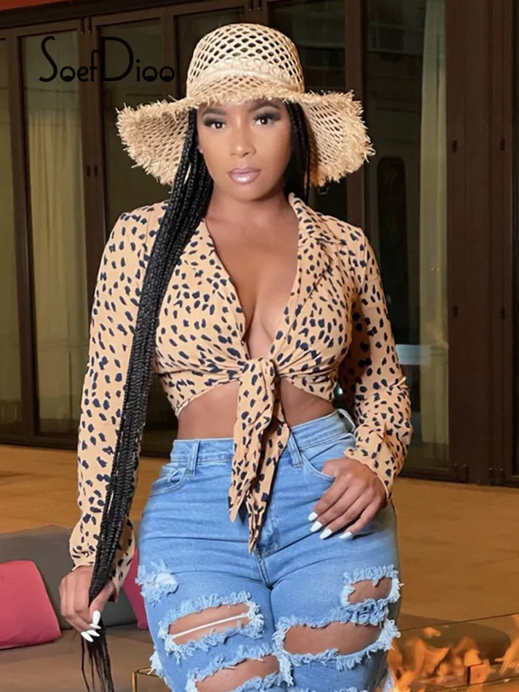 

Soefdioo Leopard Printed Lapel Lace-Up Autumn 2021 Casual Fashion Streetwear Long Sleeve Crop Top Women Sexy Deep V Short Tees