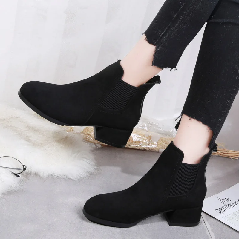 

2021 autumn winter new women's wild short boots round head comfortable suede boots women's simple sets of boots mujer