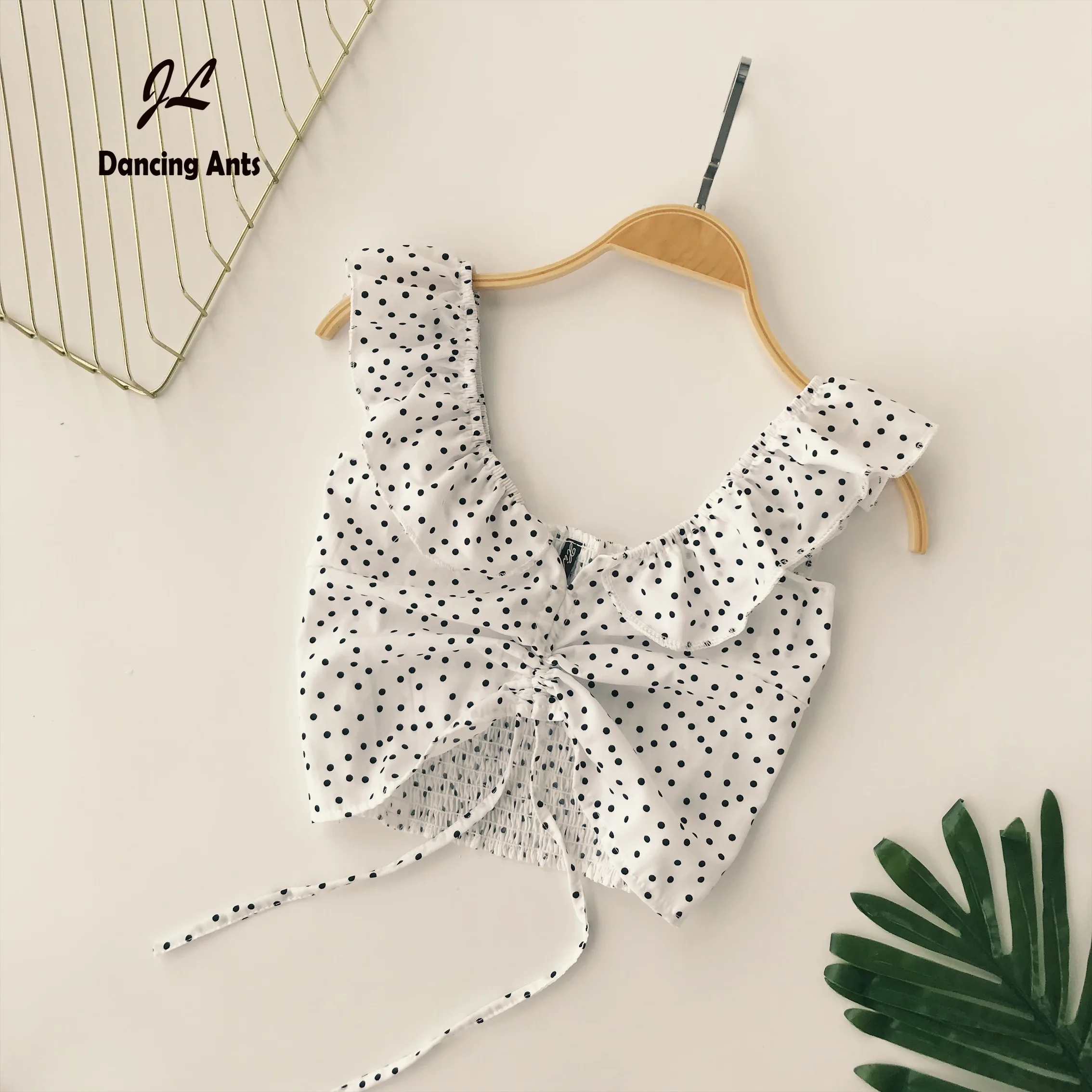 Женский жилет в горошек с V-образным вырезом | Женская одежда