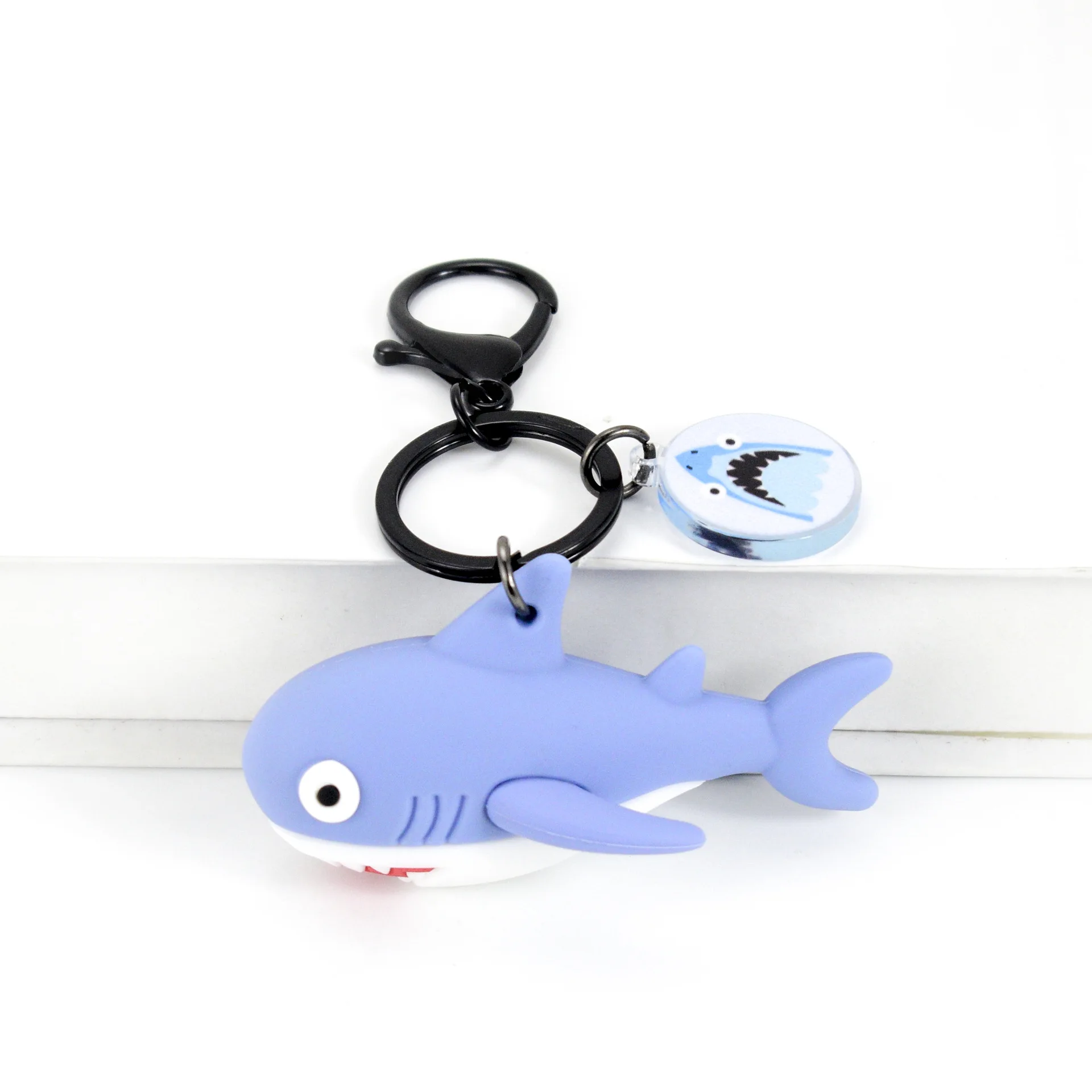 

2021 New 3d Cool Mini Shark Whale Keyring Serrated Pendant Three-Dimensional Small Doll Bag Hanging GiftsKeychainKeychains