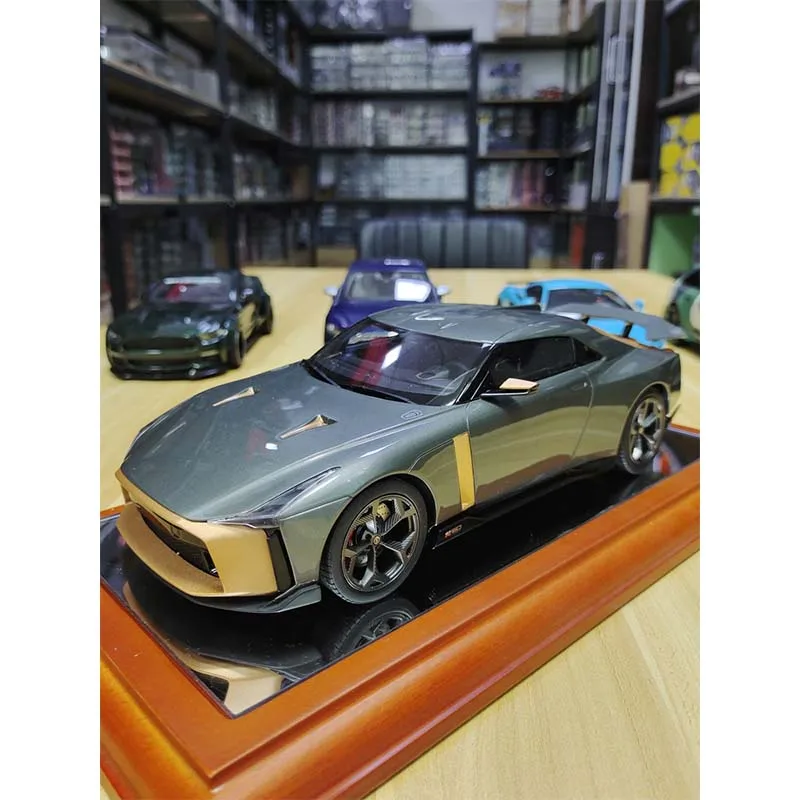 

GT Spirit cars 1:18 Nissan GTR R50 Limited edition simulation resin vehicle model Collect decorations Children's gifts