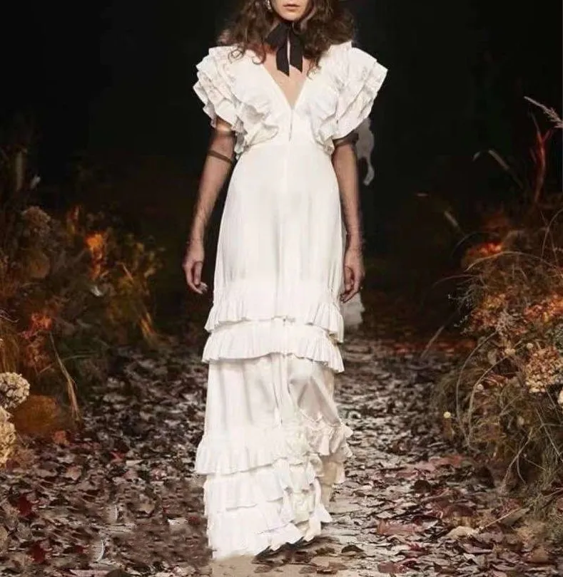 Длинное черное платье с v образным вырезом элегантное винтажное вечернее в стиле