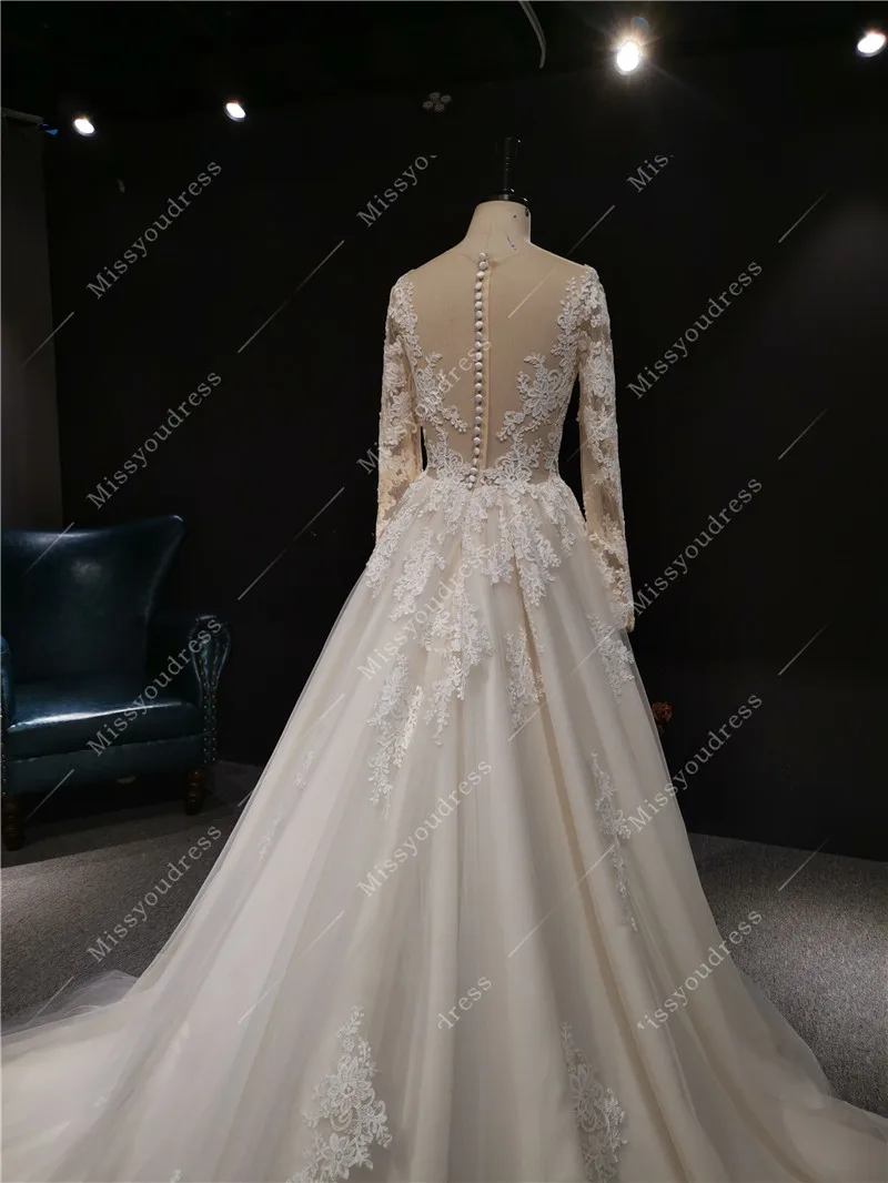 2021 Newest High Quality Real Sample Flower Lace Champagne V-neck Full Sleeves A-line Floor Length with Train Wedding Dress