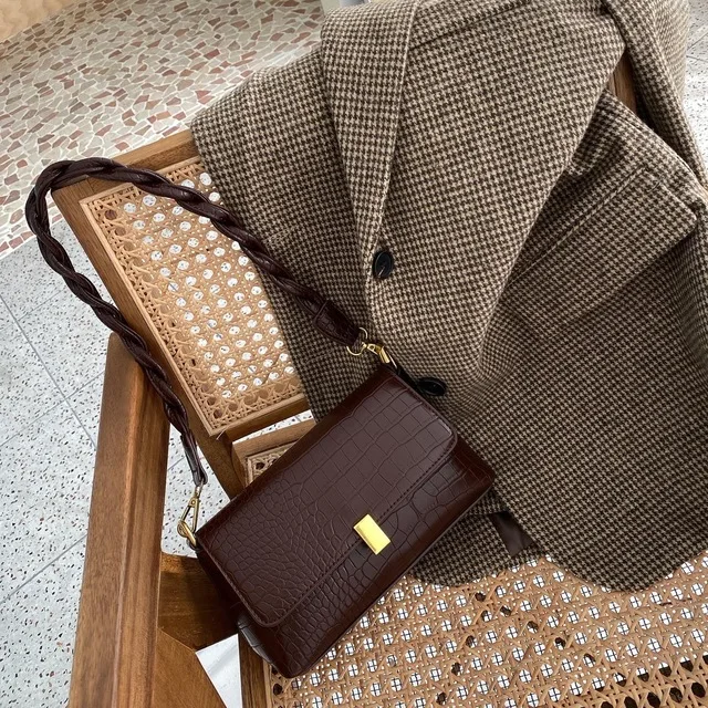 

ZCSMLL Korean Autumn Winter Vintage Blazers Turn-down CollarTwo Buttons Loose Pockets Big Size Long-sleeved Woolen Coat Women