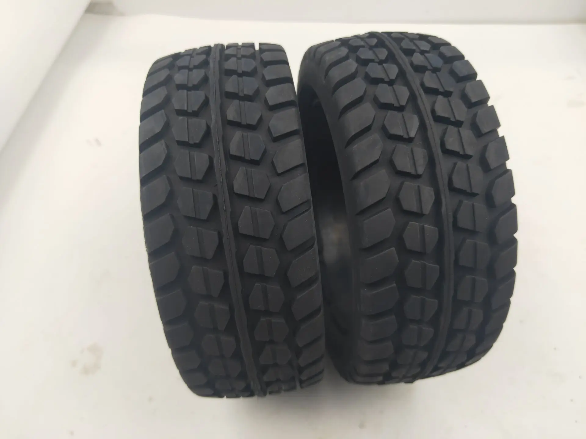 Передняя или задняя дорожная шина подходит для 1/5 HPI ROVAN ROFUN KM BAJA 5T Запчасти