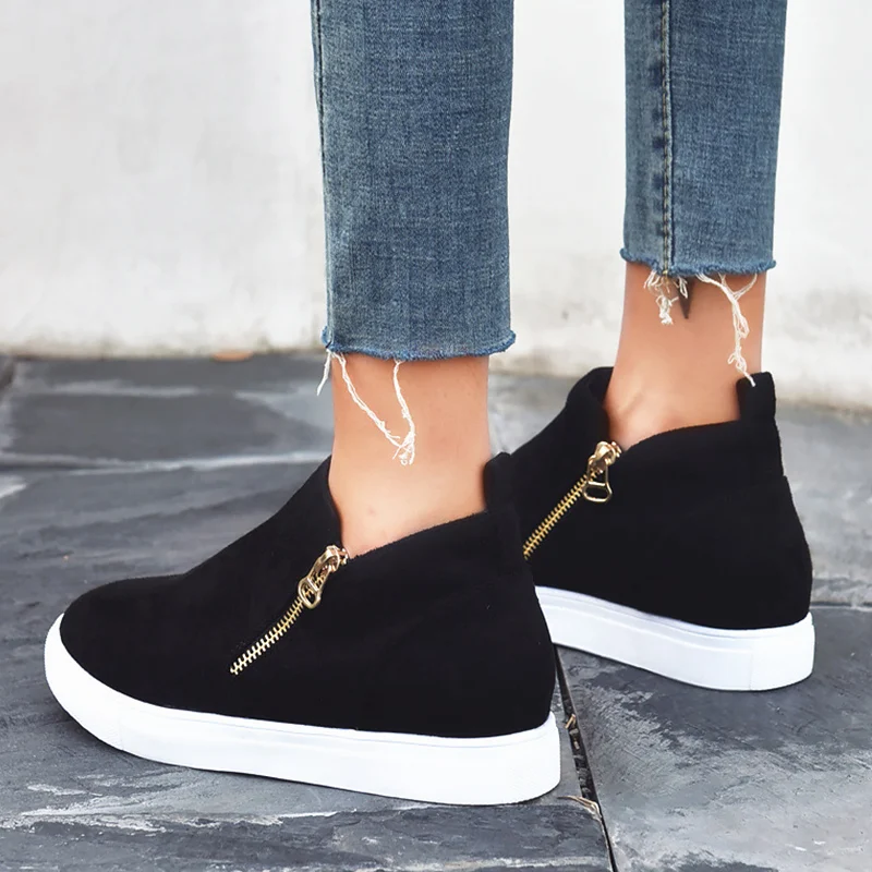 Женские высокие кроссовки большого размера 43 замшевые на платформе с