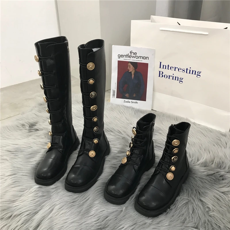 Женские ботинки martin в британском стиле с металлическими значками и пуговицами