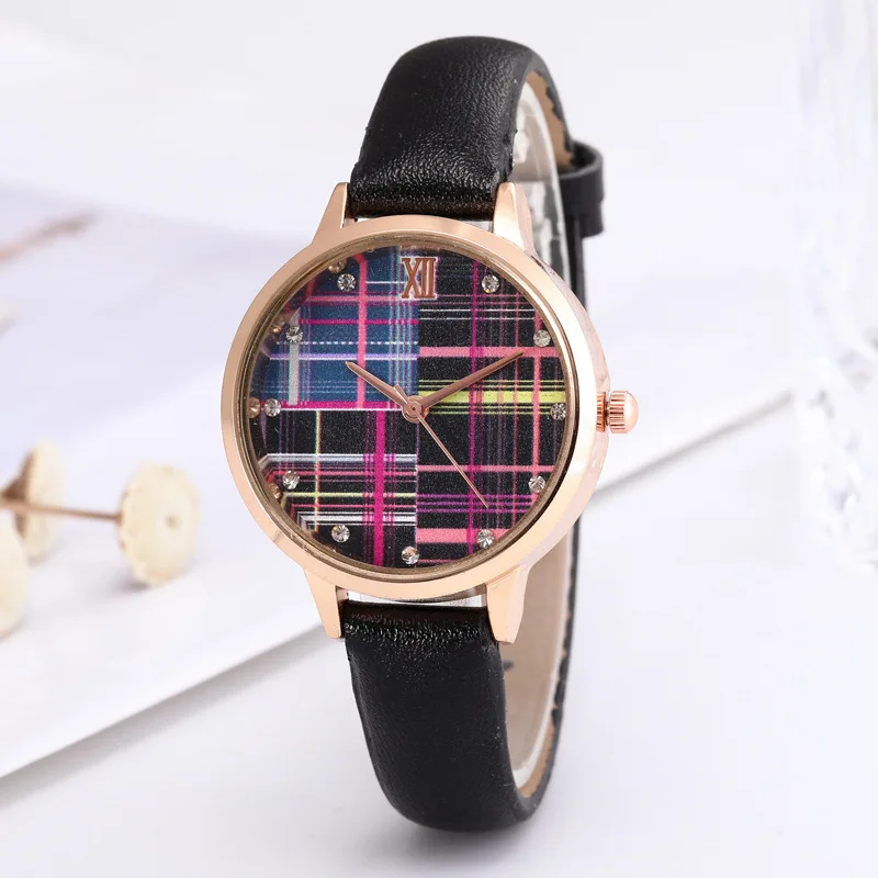 

Women Relojes Cool Wristwatch Youth Style Fine Watch Leather Strap Ladies Watch Color Plaid Diamond Watch Simple Fashion Watche