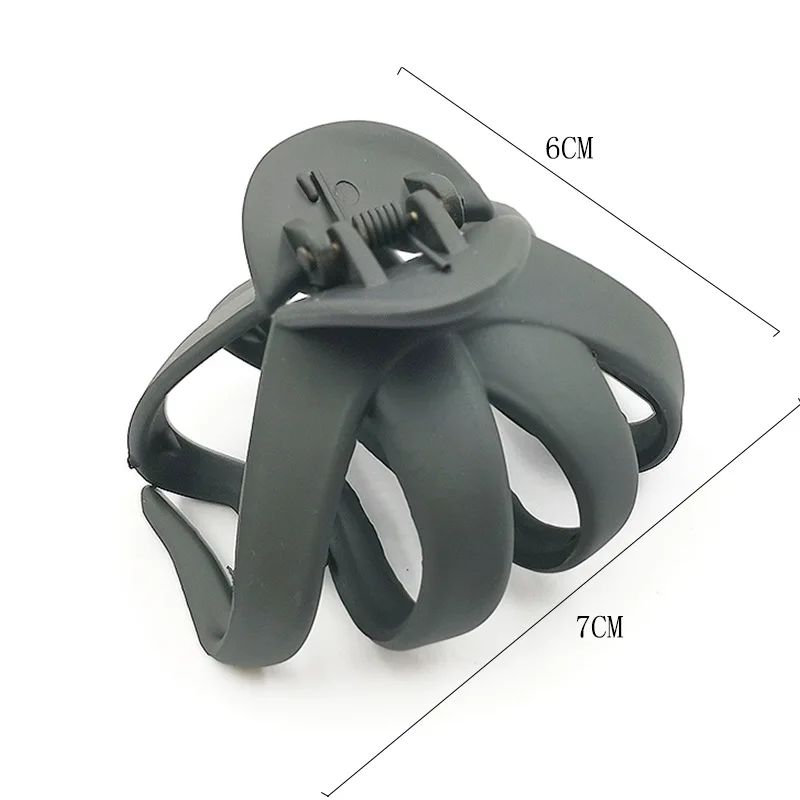 

Solid Geometric Hollowing Large Hair Claw Crab Clamp Hair Clip Hair Accessories Matte Color Vintage Hair Clips Hairpins Elegant