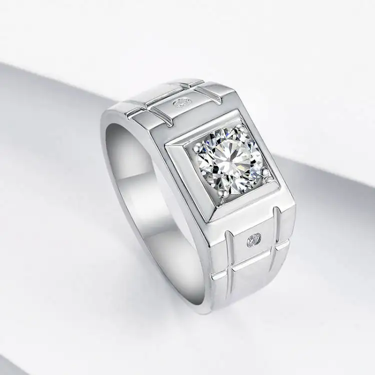 

18K Gold Classic 1.5ct Moissanite Men's Ring D VVS with National Certificate