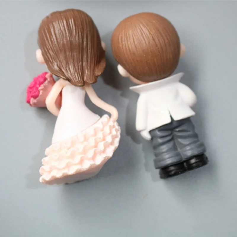

2Pcs Cute Couple PVC Figure Dollhouse Miniature Figurines Fairy Garden Ornaments DIY Micro Landscape Decoration Crafts Accessory