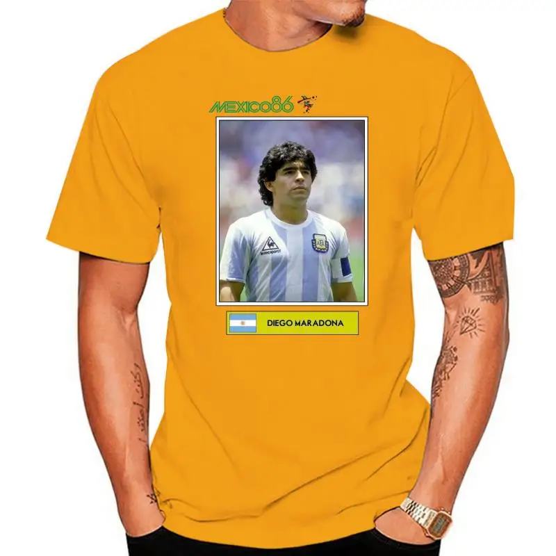

Футболка с надписью «MARADONA»