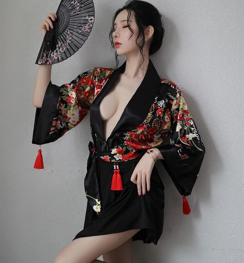 

2021 new sexy pajamas Cosplay Japanese kimono sexy deep V low cut nightdress retro cheongsam nightclub uniform perspective suit