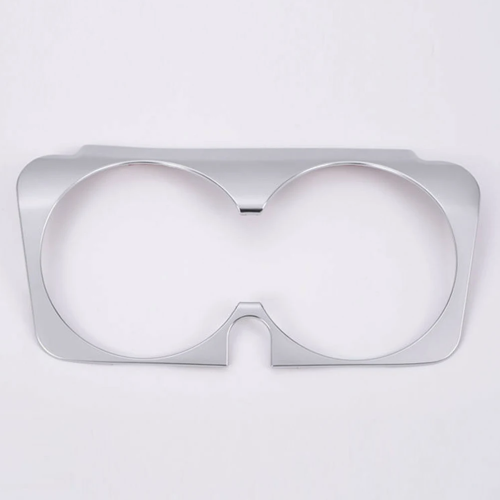 Часть центральной консоли элементы отделки автомобиля оболочка для бутылки