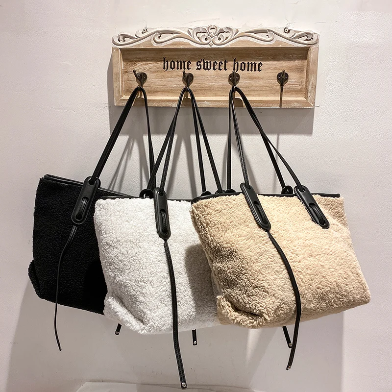 

Western Style Wild Lamb Hair Shoulder Bag 2021 Autumn and Winter New Trendy Big Bag Women Texture Plush Wild Plush Bag Women