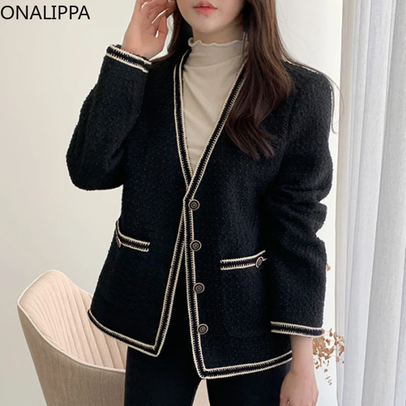 

Coats & Jackets