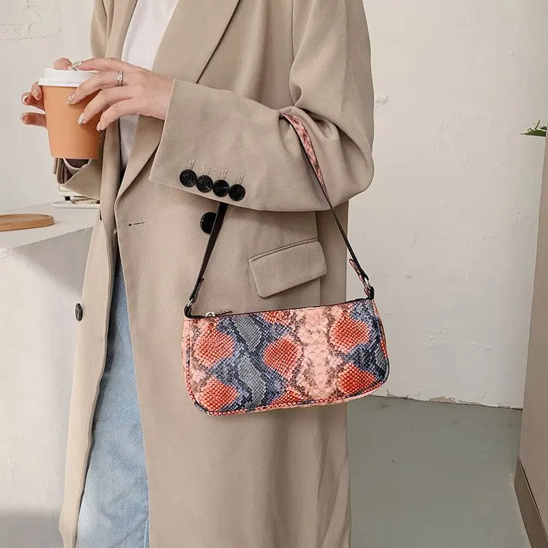 

Fashion Crocodile Pattern Baguette Bags For Women 2020 Quality PU Leather Shoulder Bag Luxury Designer Travel Hand Bags Female