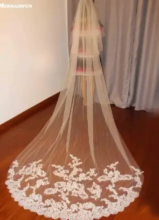 

3 метра в длину, 2 слоя, без кружевной аппликации, только обычный тюль