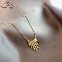 zerain desiff simple fan shaped necklace ins light gold clavicle chain jewelry female personality pendant tide