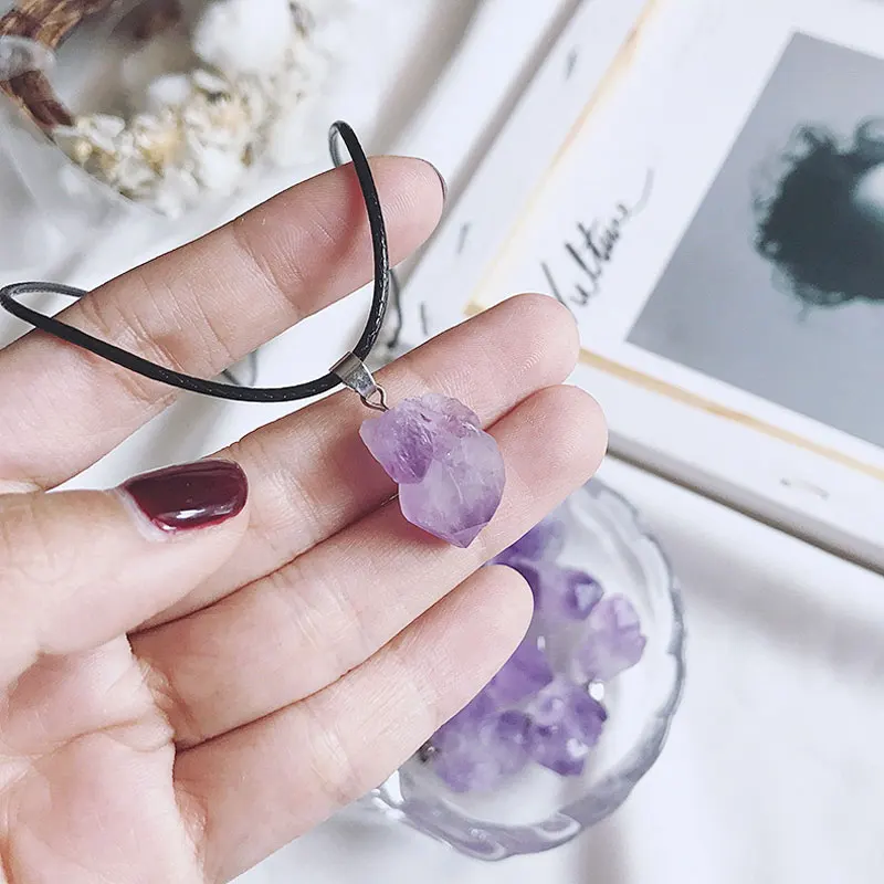 

Natural Semi-precious Stone Purple Crystal Charms Irregular Shape Necklaces Pendants Fashion Jewelry Gift