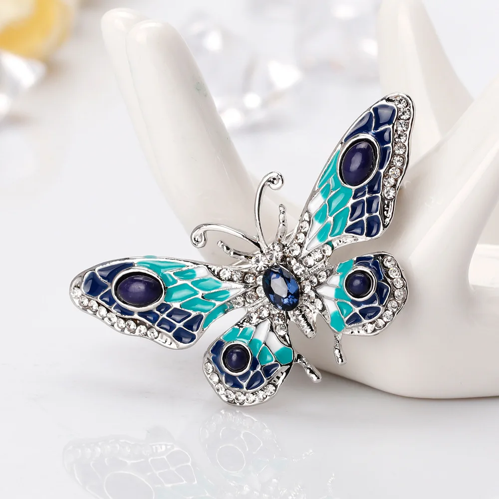 

Luxury Female Crystal Butterfly Brooch Charm Gold Silver Color Jewelry Brooch For Women Cute Zircon Pin Dress Coat Accessory