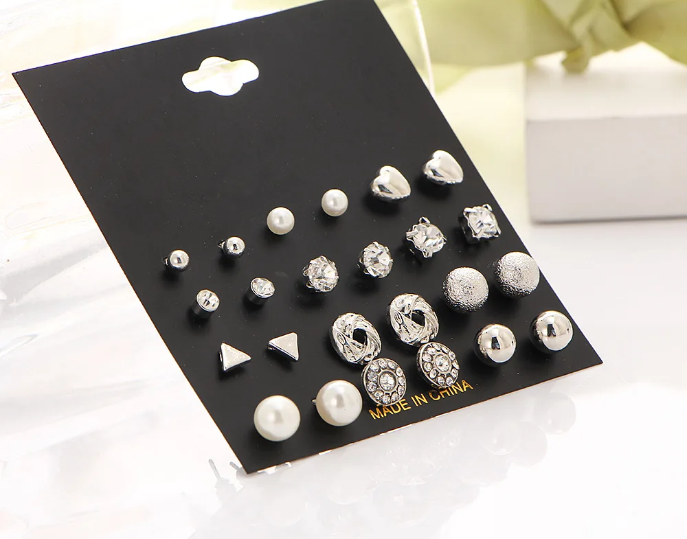 

12 pairs / set, 2020 new women's statement Earrings Fashion moon universe STAR Screw prisoner Earrings Crystal Earrings