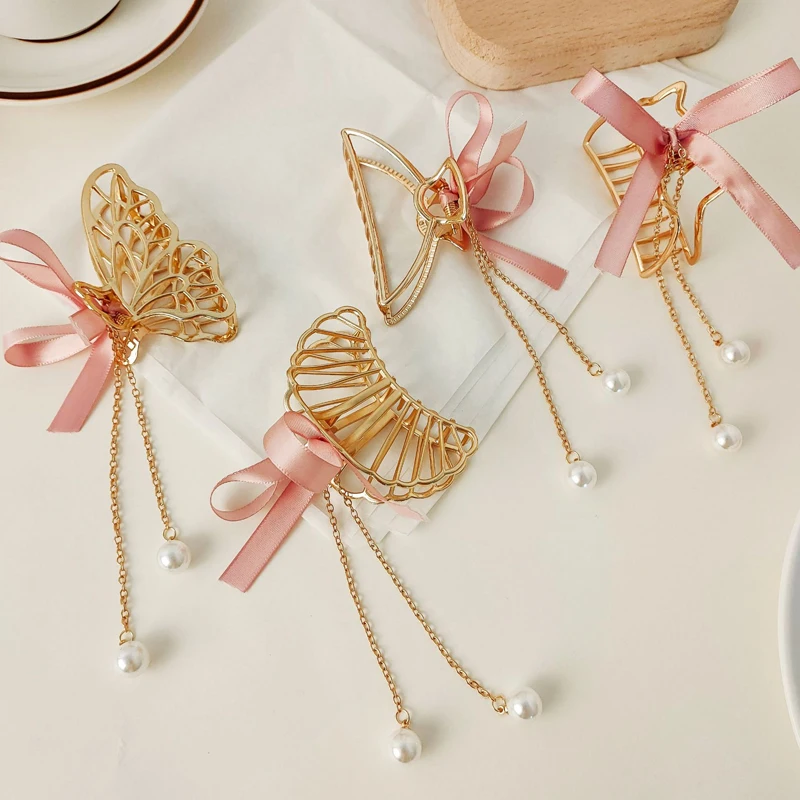 

Women Girl Large Size Geometric Hair Claw Clamps Metal Butterfly Shape Hair Claw Clip Hairpin Hair Accessory Geometric Hair Crab