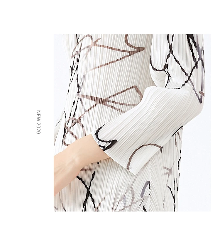 

Miyake pleated abstract dress winter New fall clothing fashion women autumn Korean fashion slip plus size Long sleeve dress